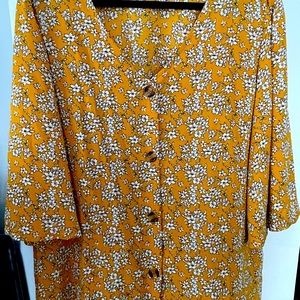 Size 2x Gold with white flowers NEW